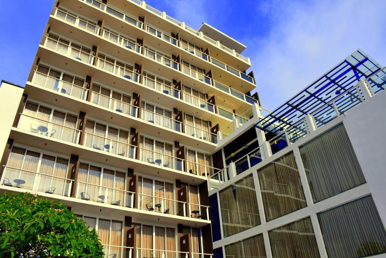 Ruvisha Beach Hotel Negombo Exterior photo